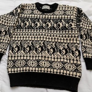 American Eagle Outfitters Sweater